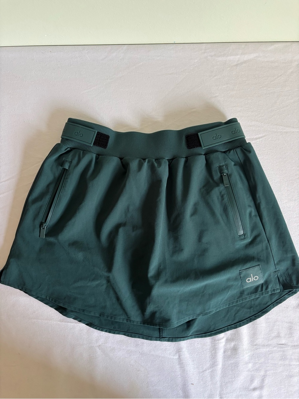 ALO Yoga Forest Green Athletic Skort with Ribbed Waistband